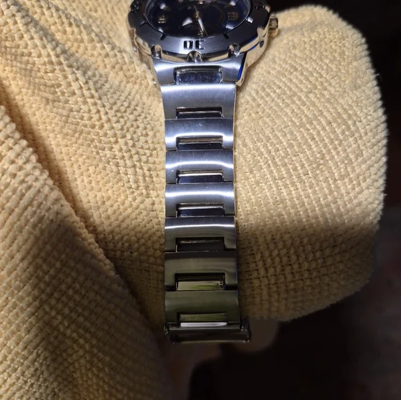 Seiko SKA041 Kinetic Watch 41mm - Picture 4 of 8